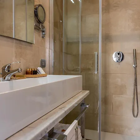 Residenza San Ferdinando Naples