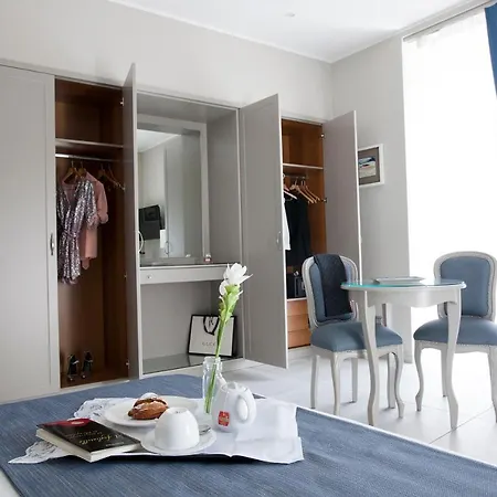Residenza San Ferdinando Ξενοδοχείο 4*