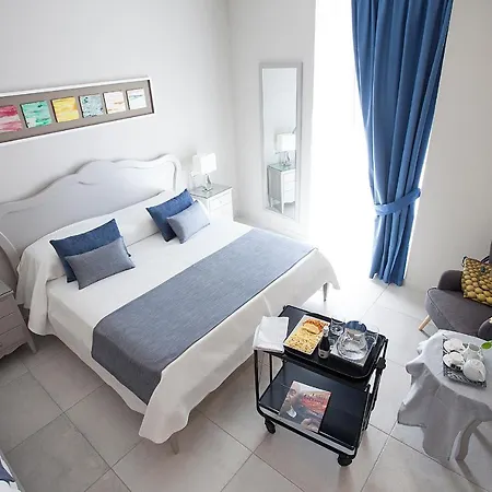 Residenza San Ferdinando Неаполь