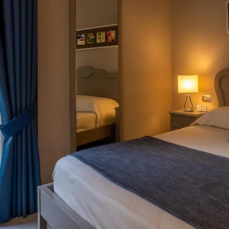 Отель Residenza San Ferdinando 4*