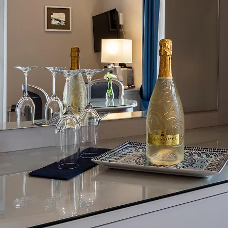 Residenza San Ferdinando Неаполь