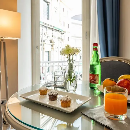 Residenza San Ferdinando Отель Неаполь